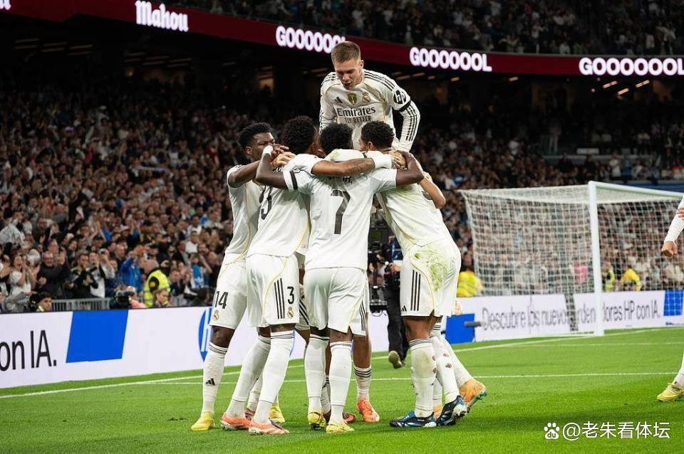 皇马2-1瓦伦西亚引发内讧!维尼修斯抢点失手,姆巴佩帽子戏法梦碎背后